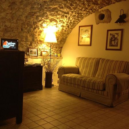 Residenza La Torre Lejlighedshotel Santo Stefano Di Sessanio Eksteriør billede