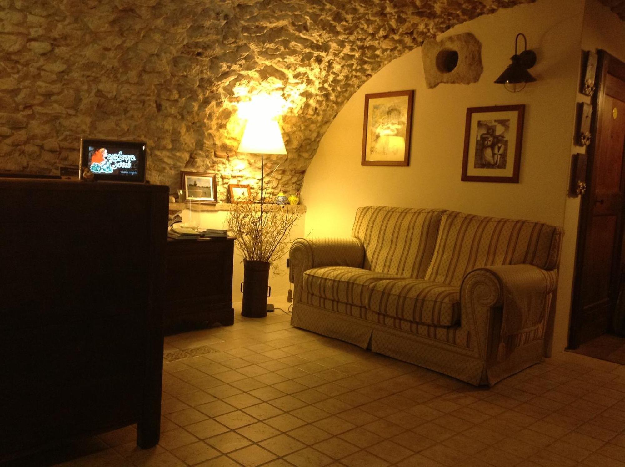 Residenza La Torre Lejlighedshotel Santo Stefano Di Sessanio Eksteriør billede