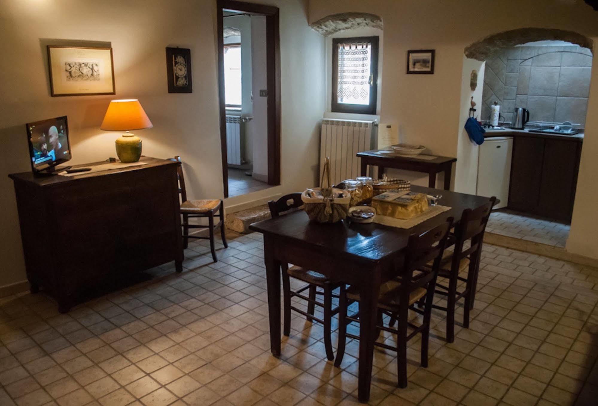 Residenza La Torre Lejlighedshotel Santo Stefano Di Sessanio Eksteriør billede