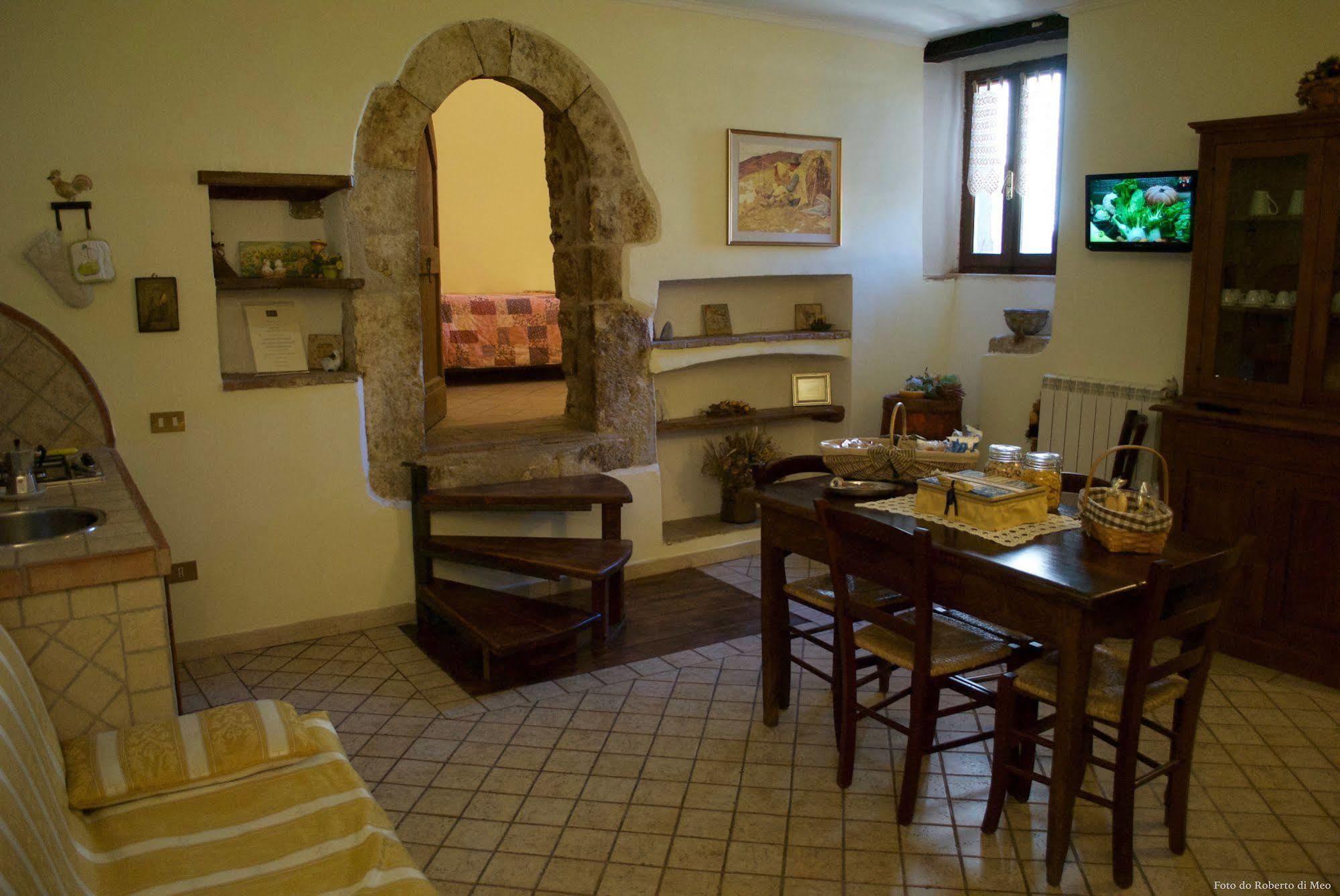 Residenza La Torre Lejlighedshotel Santo Stefano Di Sessanio Eksteriør billede