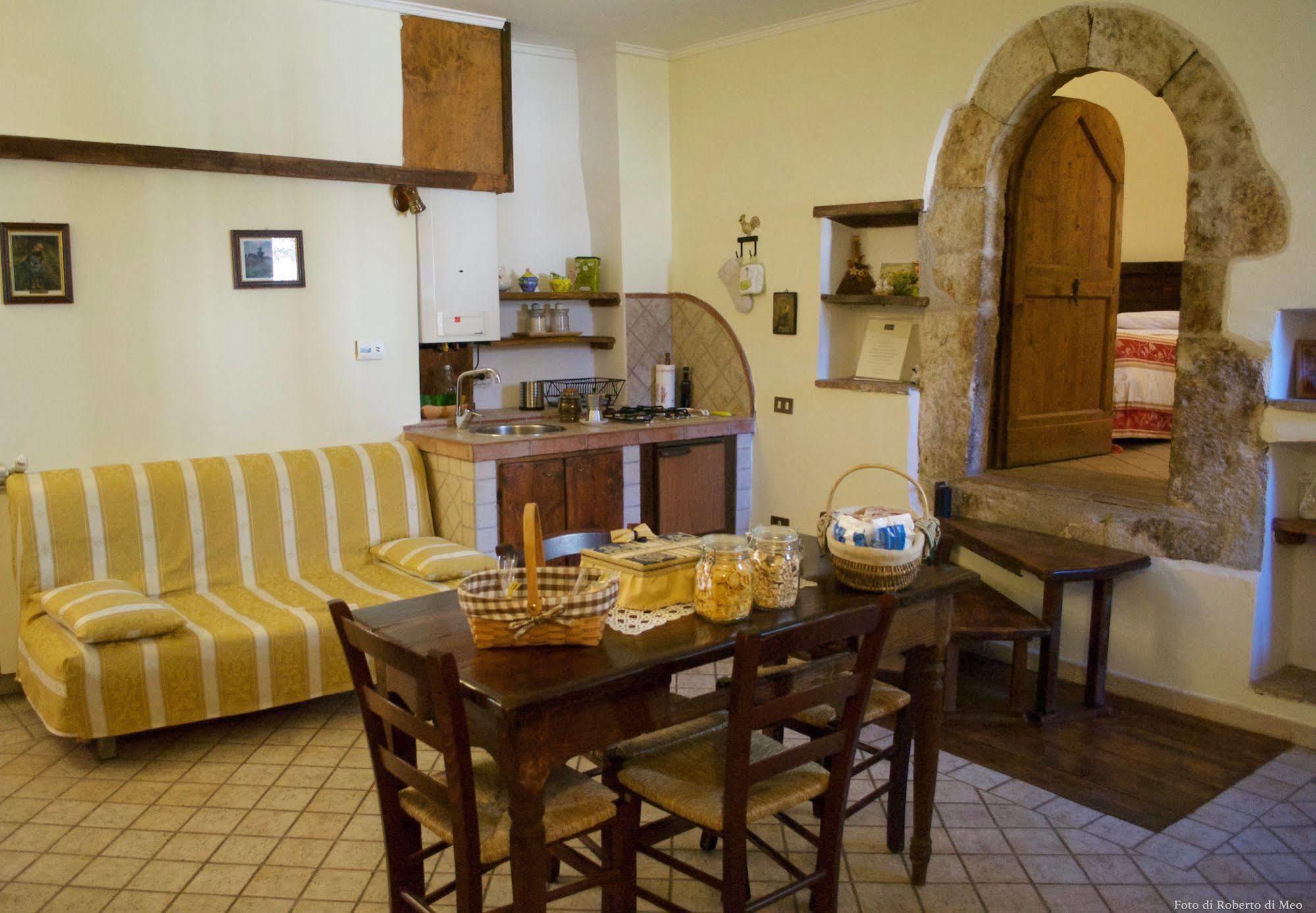 Residenza La Torre Lejlighedshotel Santo Stefano Di Sessanio Eksteriør billede
