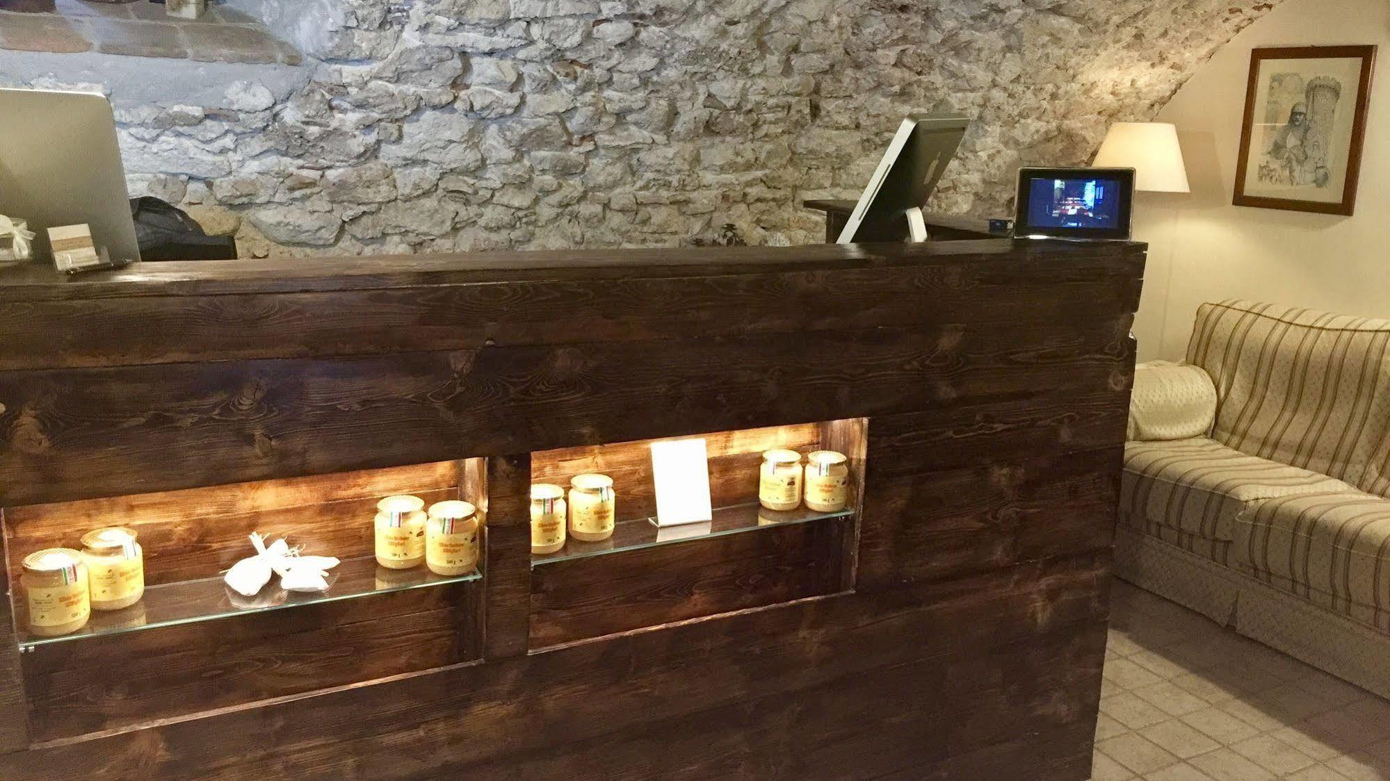 Residenza La Torre Lejlighedshotel Santo Stefano Di Sessanio Eksteriør billede