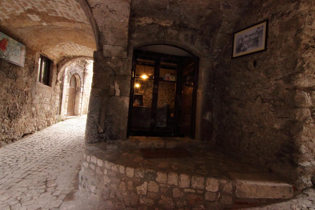 Residenza La Torre Lejlighedshotel Santo Stefano Di Sessanio Eksteriør billede